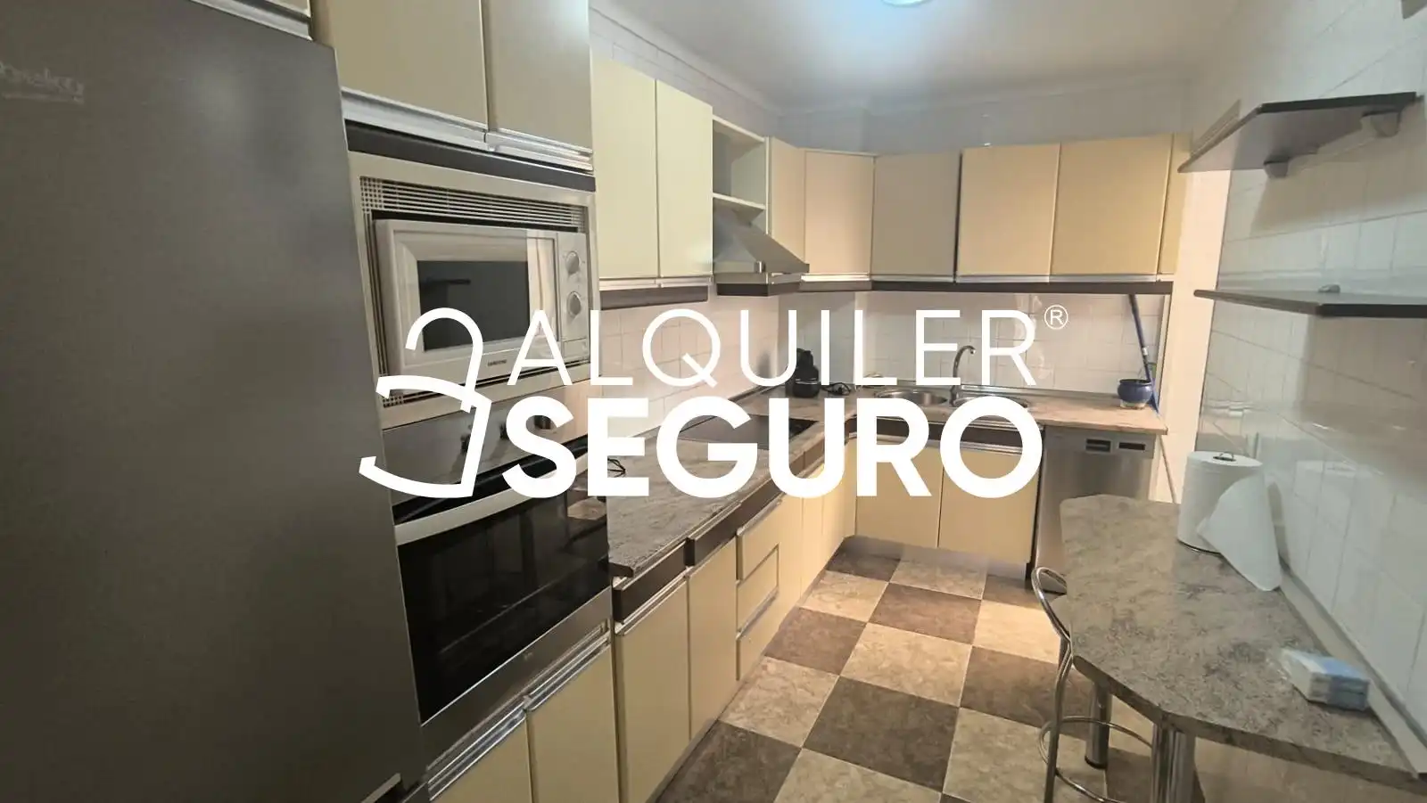 Küche von Wohnung zur Miete in Sevilla mit Klimaanlage und Möbliert