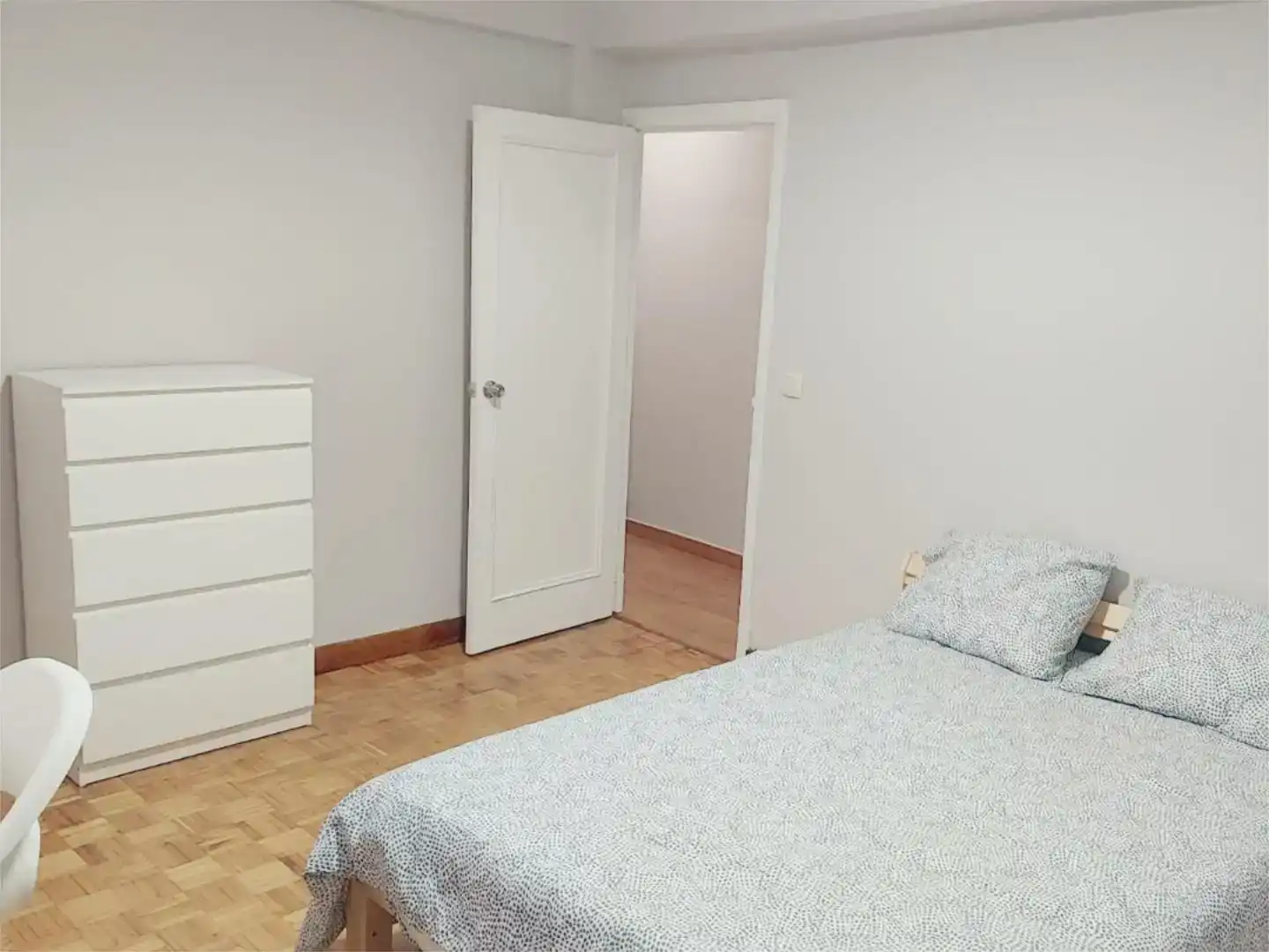Bedroom of Flat for sale in Vigo 