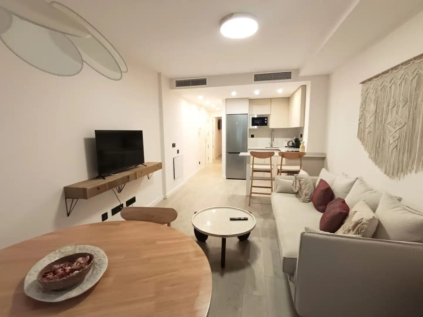 Sala d'estar de Pis en venda en Málaga amb Calefacció, Moblat i Balcó