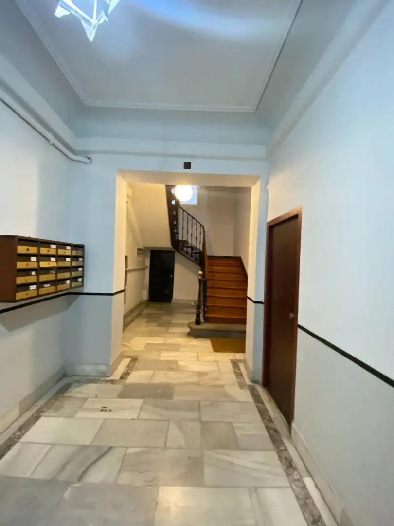 Piso de alquiler en Calle de los Madrazo, Cortes - Huertas