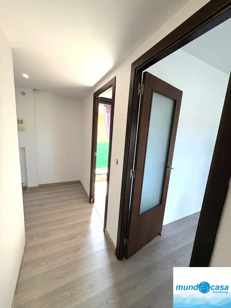 Flat for sale in Pinseque  with Air Conditioner, Heating and Terrace