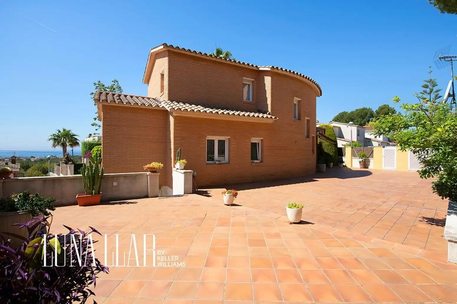 Exterior view of Houses for sale in Calafell  with Heating