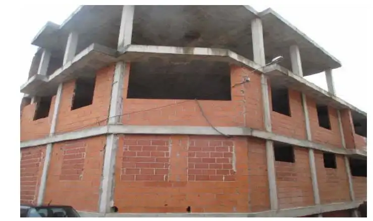 Vista exterior de Piso en venta en Villarrobledo