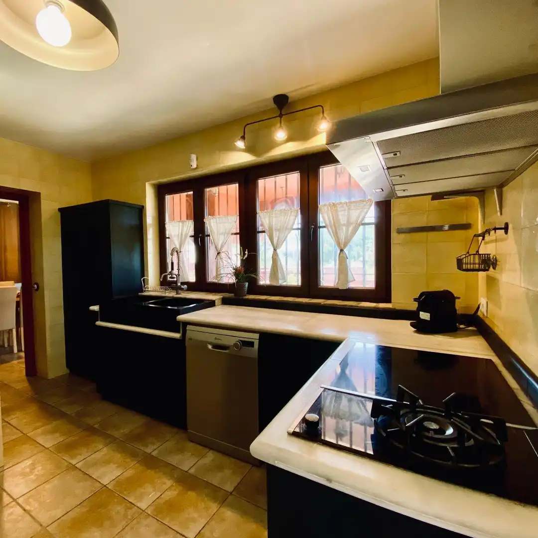 Villa con piscina in vendita a Novo Sancti Petri, imagen 16