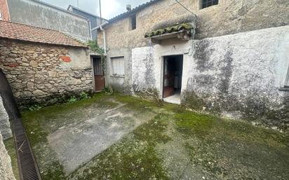 Vista exterior de Casa o xalet en venda en San Pablo de los Montes amb Jardí privat