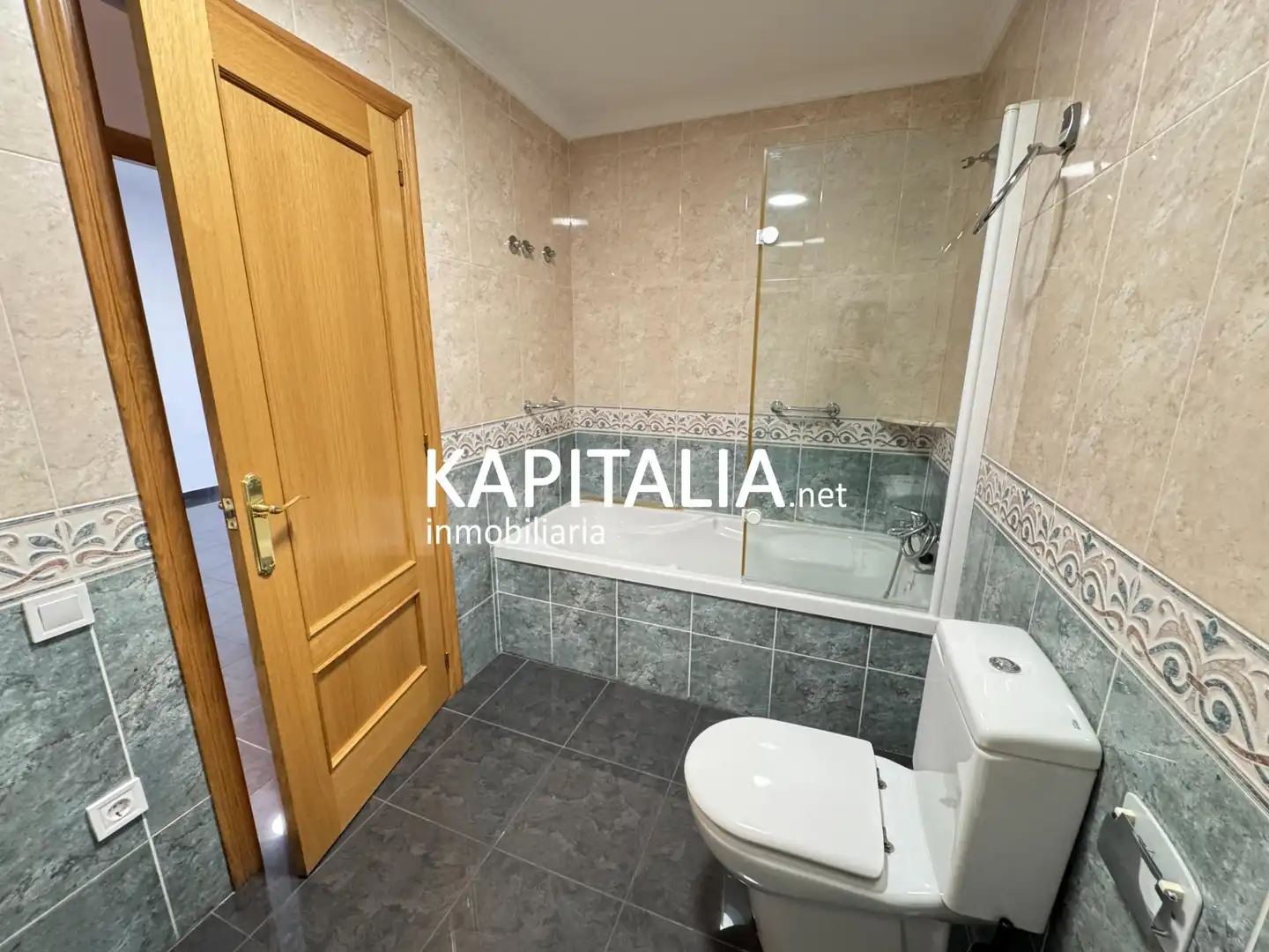 Baño de Piso en venta en Ontinyent con Aire acondicionado, Calefacción y Terraza