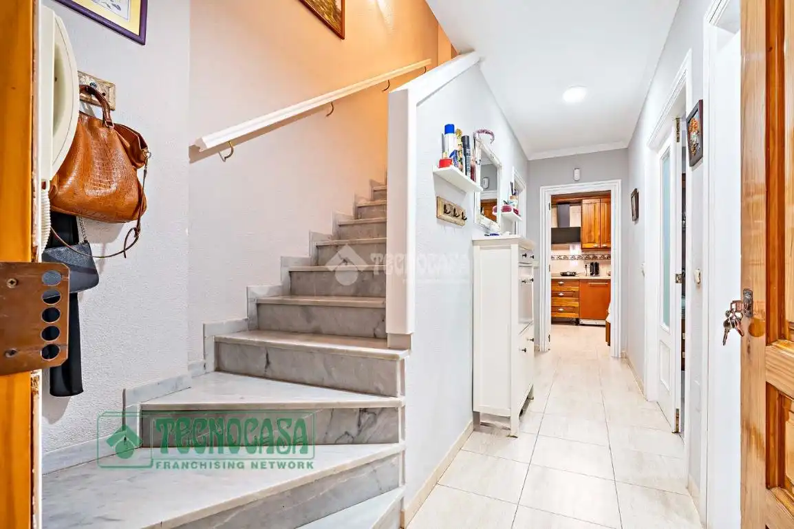 Casa adosada en venta en Roquetas de Mar