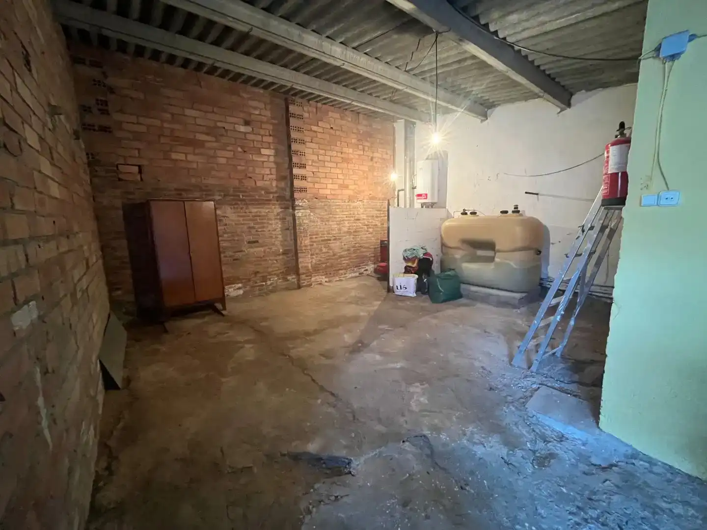 Maisonette zum Verkauf in Lleida mit Klimaanlage, Abstellraum und Möbliert