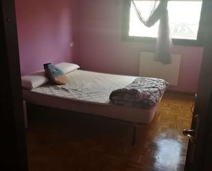 Bedroom of Flat to share in Oviedo   with Terrace