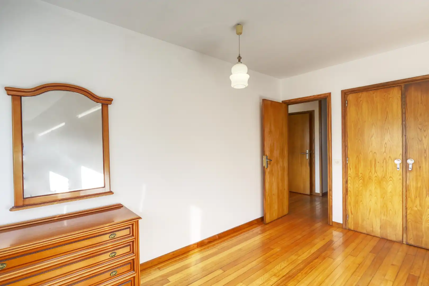 Habitación de Edificio en venta en Padrón