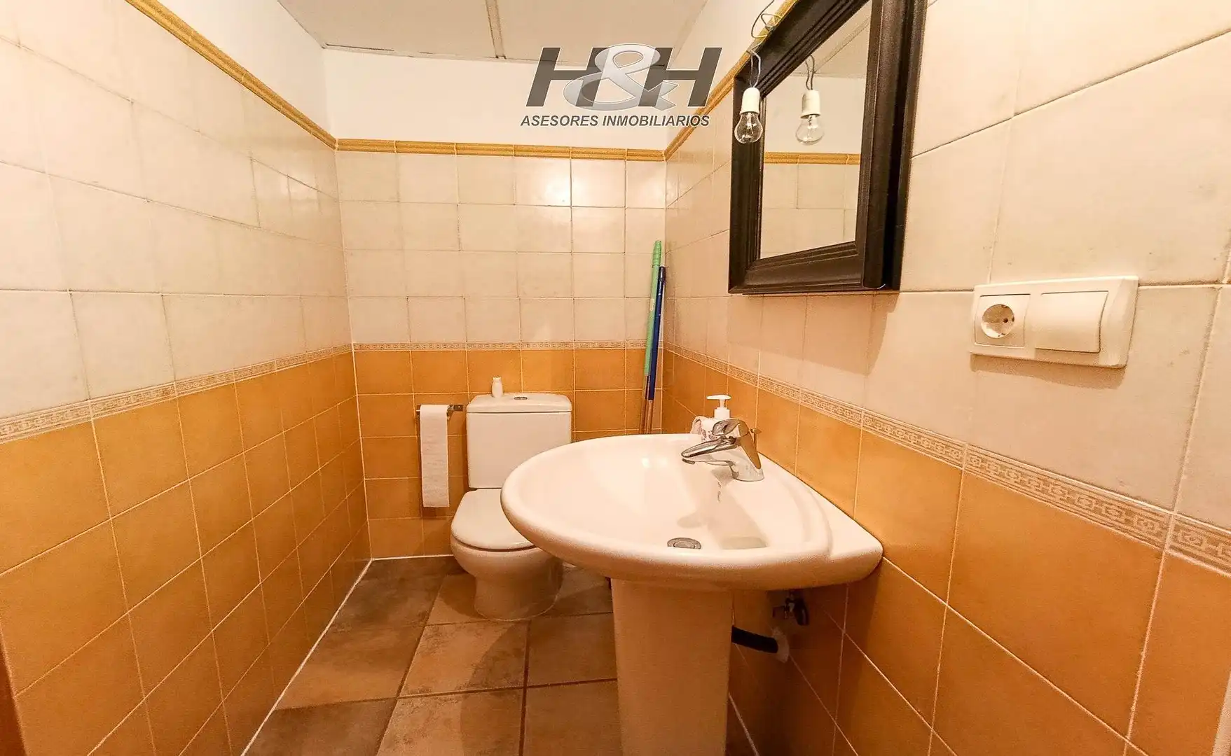 Baño de Casa o chalet en venta en Burjassot con Aire acondicionado, Calefacción y Trastero
