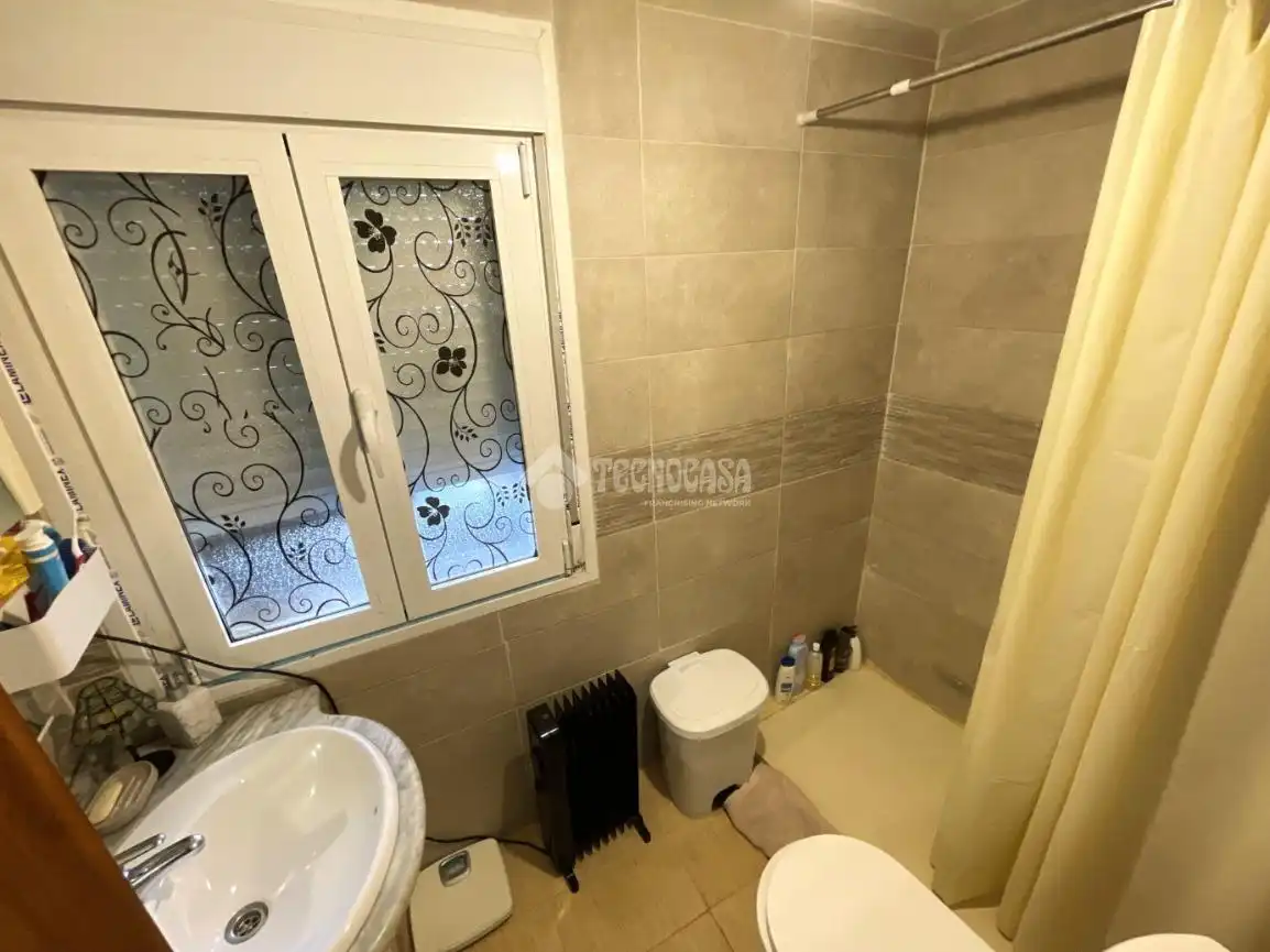 Baño de Casa adosada en venta en Villalbilla con Jardín privado y Terraza