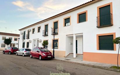 Exterior view of Single-family semi-detached for sale in Olivenza