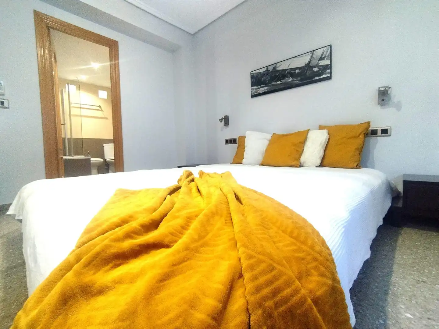 Habitación de Piso en venta en Valencia con Aire acondicionado y Balcón
