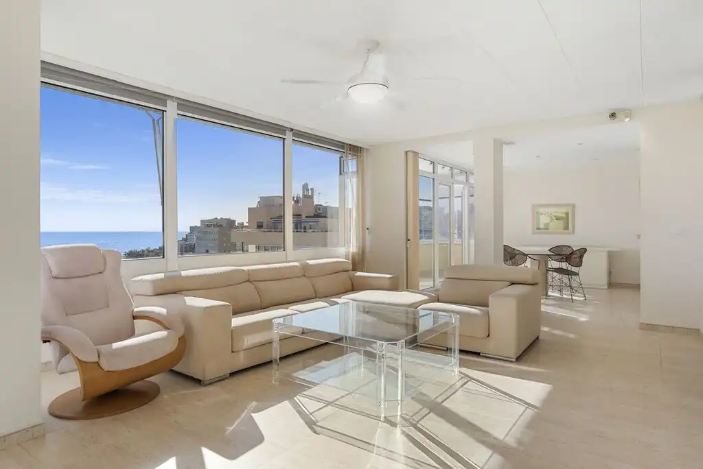 Wohnzimmer von Maisonette zum Verkauf in Torremolinos mit Klimaanlage, Terrasse und Möbliert