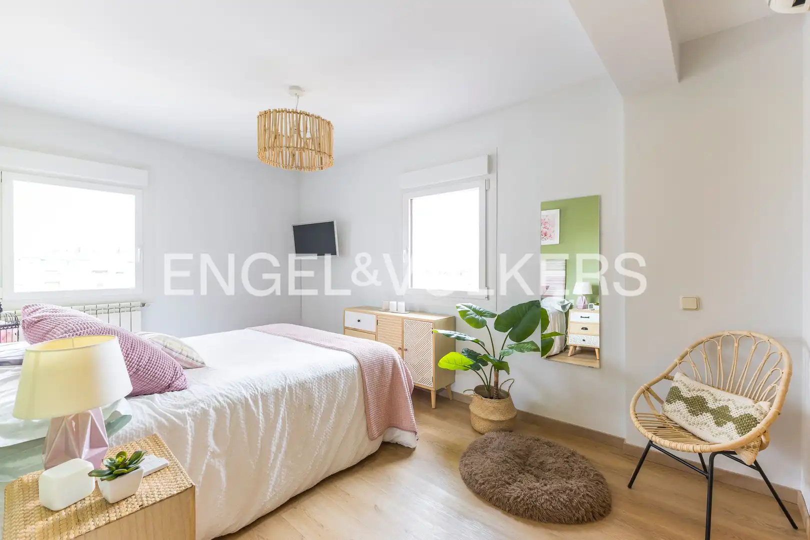 Schlafzimmer von Wohnung zum Verkauf in Madrid mit Klimaanlage, Heizung und Privatgarten