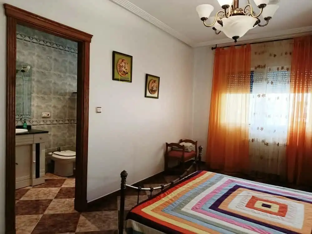 Houses for sale in Escucha