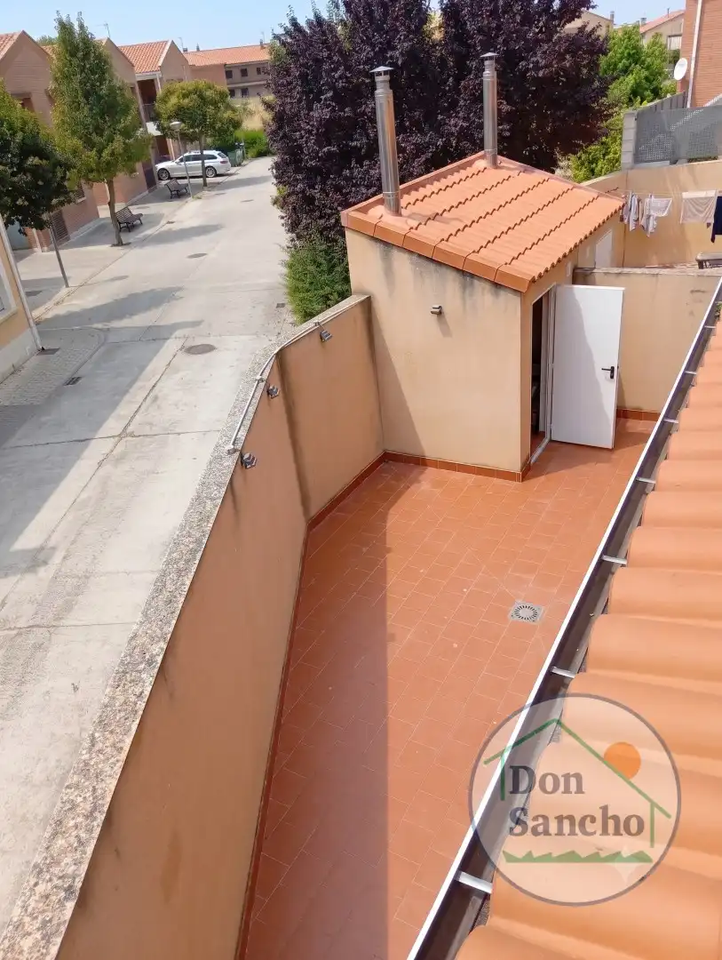 Terraza de Casa adosada en venta en Mucientes con Calefacción, Terraza y Balcón
