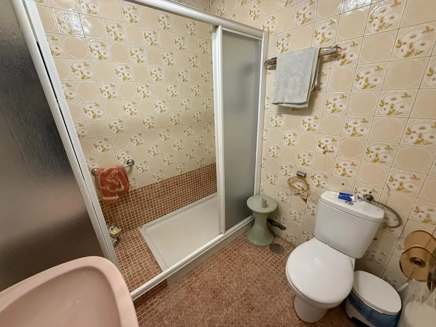 Bathroom of Houses for sale in Sevilla