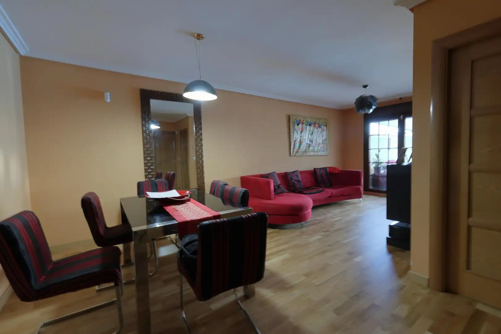 Sala de estar de Casa adosada en venta en Ponferrada con Aire acondicionado, Calefacción y Terraza