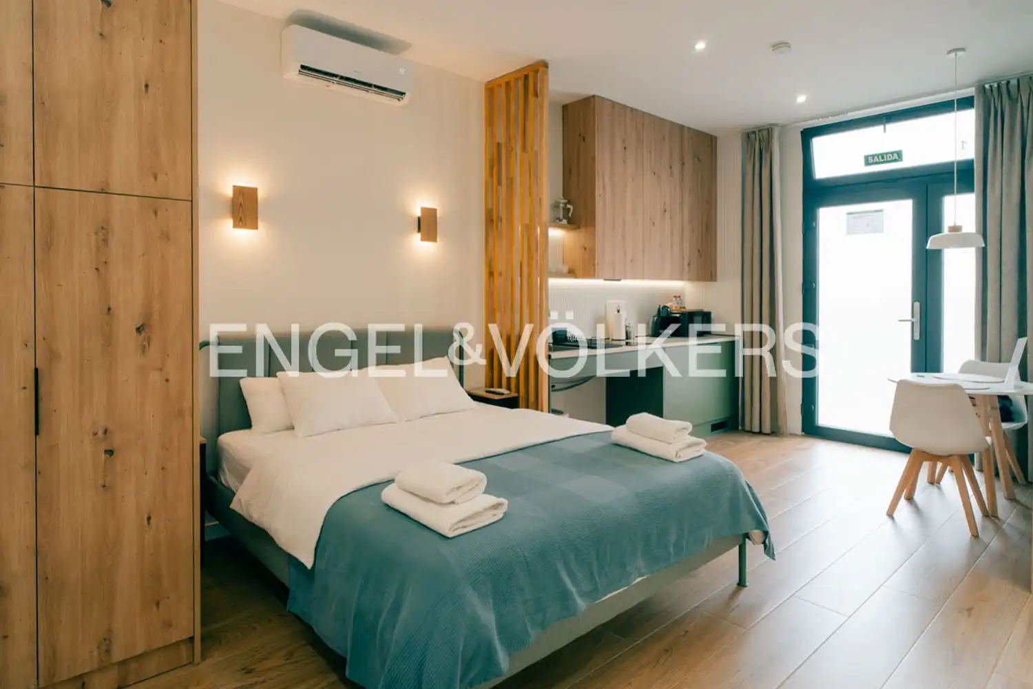 Habitación de Apartamento en venta en Valencia con Aire acondicionado, Calefacción y Amueblado