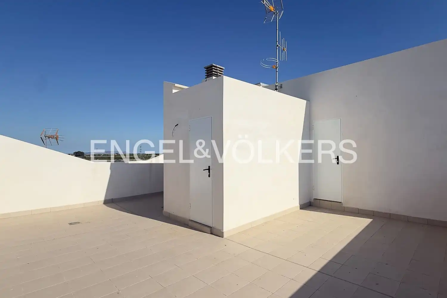 Terraza de Piso de alquiler en Alginet con Calefacción, Terraza y Trastero