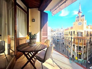 Appartamento con balcone in vendita a Carrer Carrer de Parellades, 2