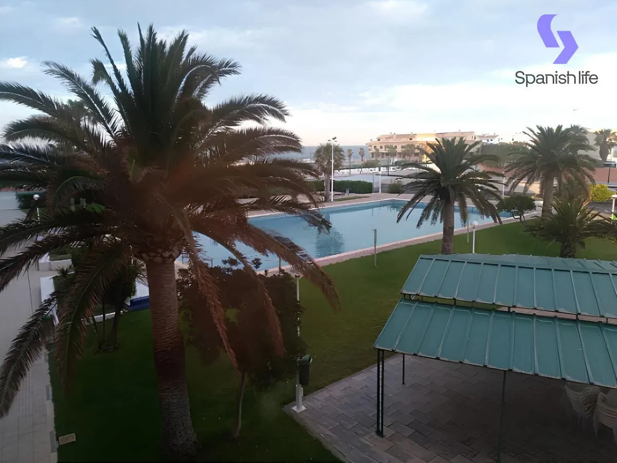 Swimming pool of Apartments for sale in  Valencia Capital  with Heating, Furnished and Community pool