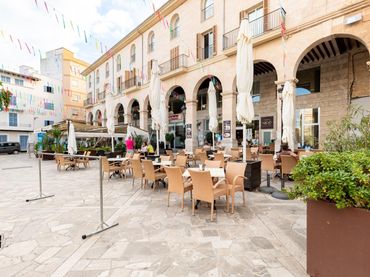 Local comercial de lloguer a Carrer DE SANTA MARIA LA MAJOR
