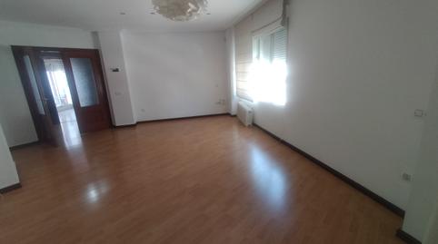 Foto 2 de Casa adosada en venda a Monfarracinos, Zamora