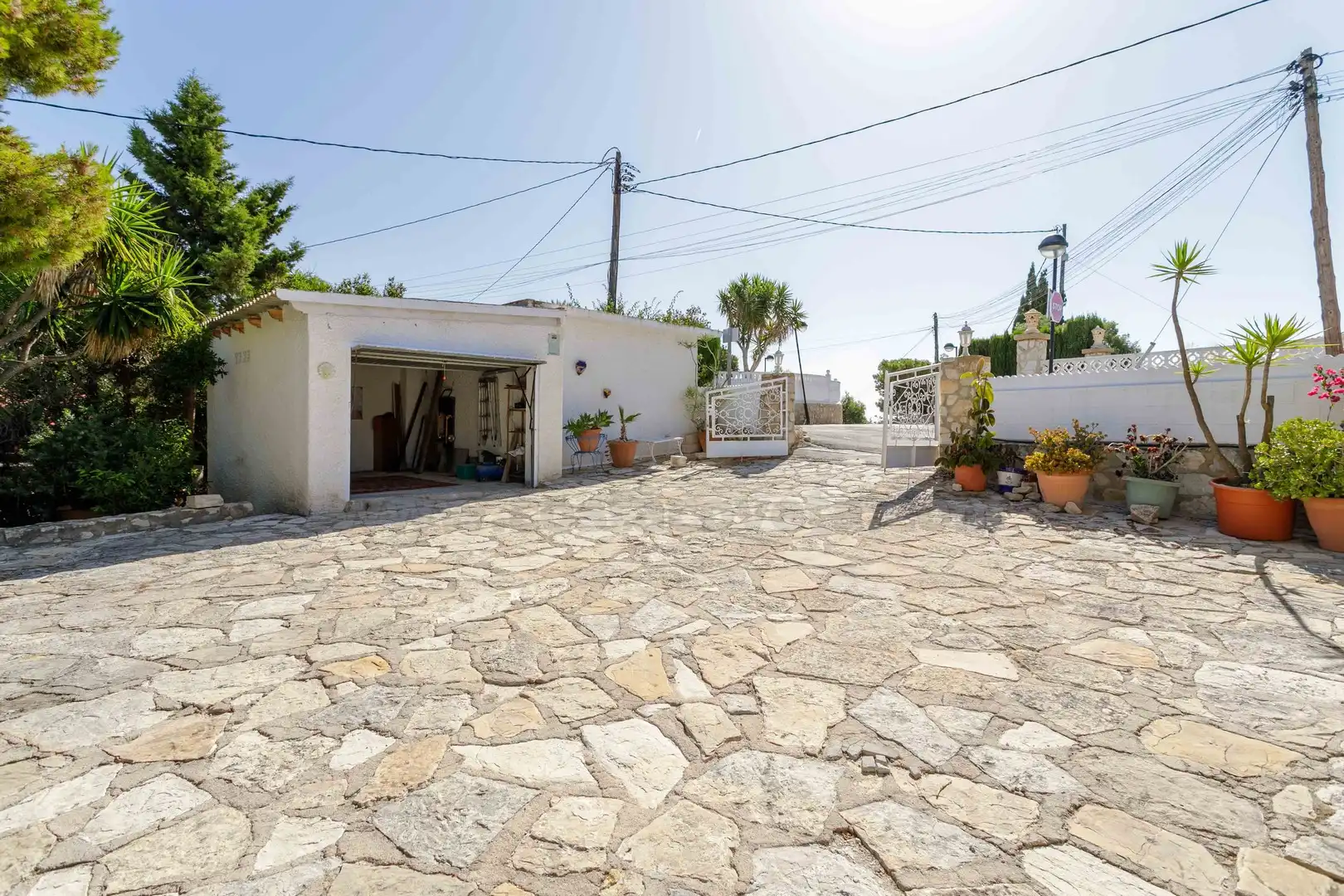 Außenansicht von Haus oder Chalet zum Verkauf in El Campello mit Klimaanlage, Privatgarten und Terrasse