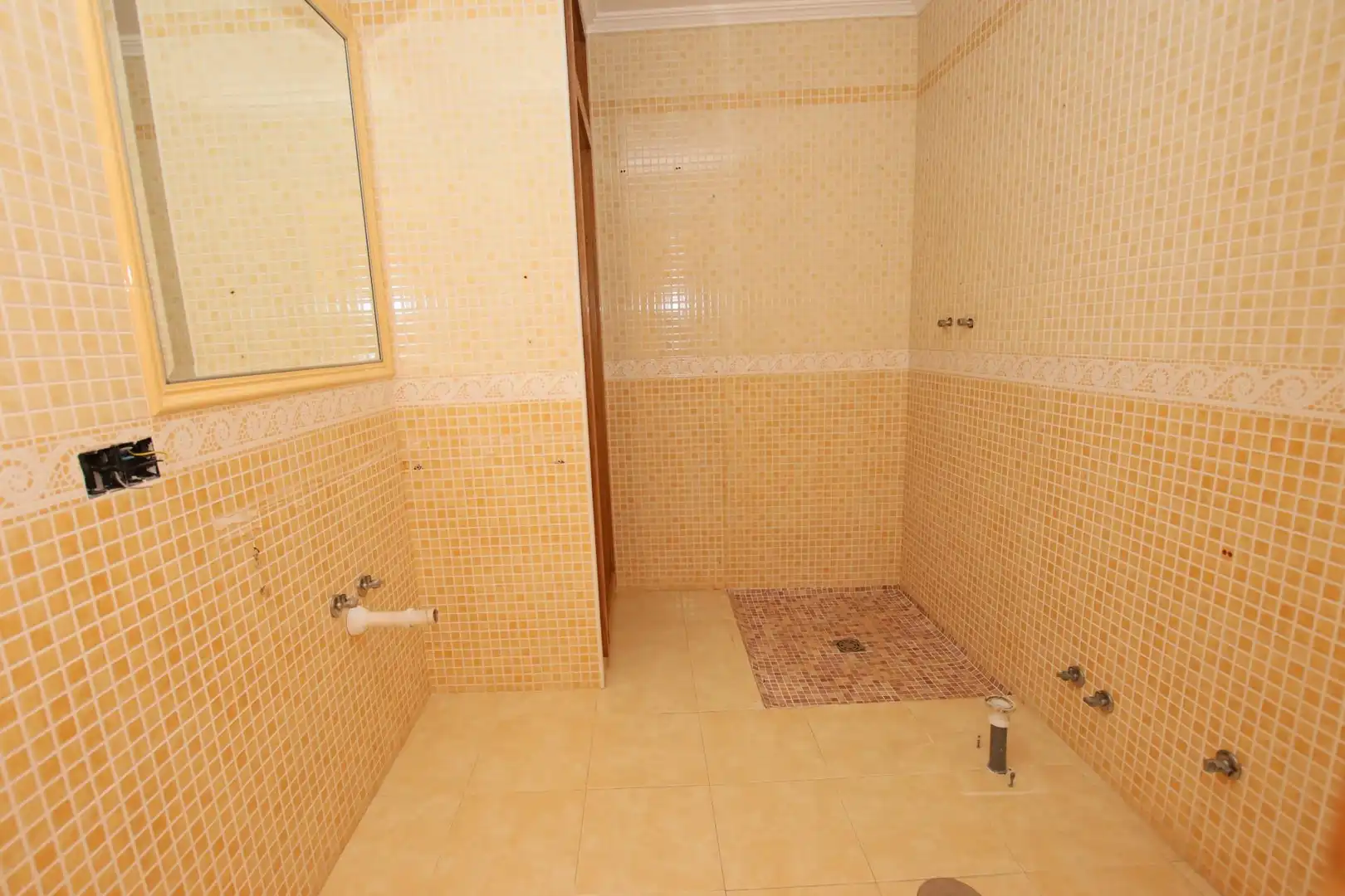 Bany de Casa o xalet en venda en Montijo amb Terrassa i Balcó
