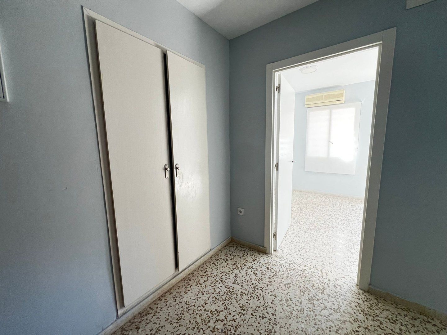 Flat for sale in Tomares  with Air Conditioner, Heating and Terrace