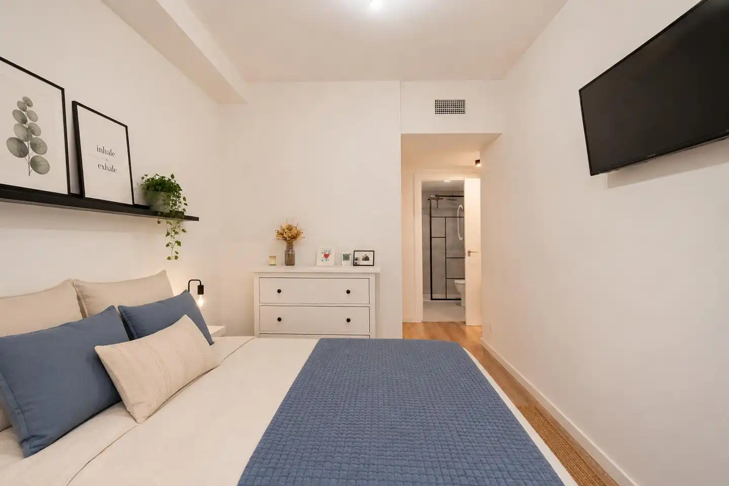Bedroom of Duplexes for sale in La Pobla de Vallbona  with Air Conditioner, Heating and Terrace