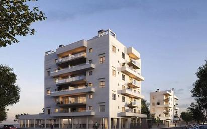 Vista exterior de Apartament en venda en Vélez-Málaga amb Aire condicionat, Terrassa i Piscina comunitària