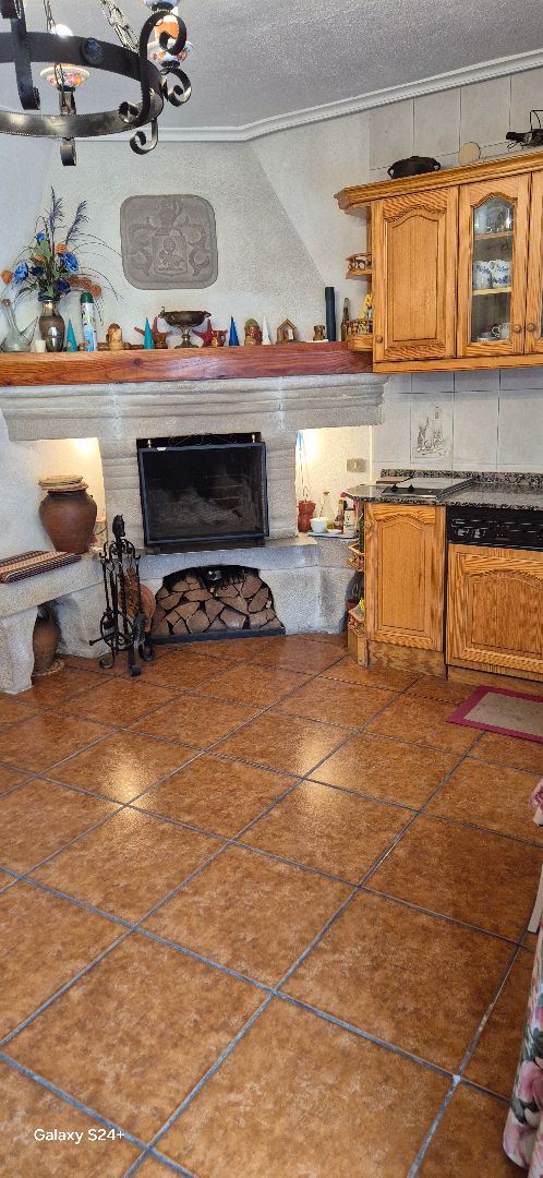 Casa adosada en venda en Alberite amb Terrassa i Moblat