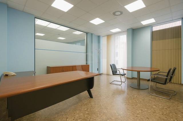 Oficina en Alquiler en El Grau