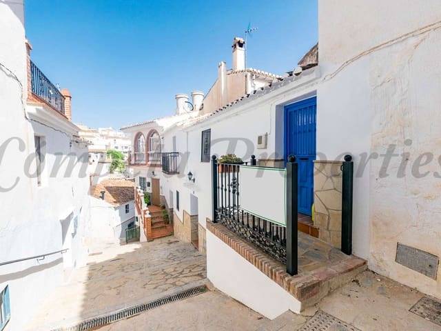 Casa adosada en Venta en Sedella