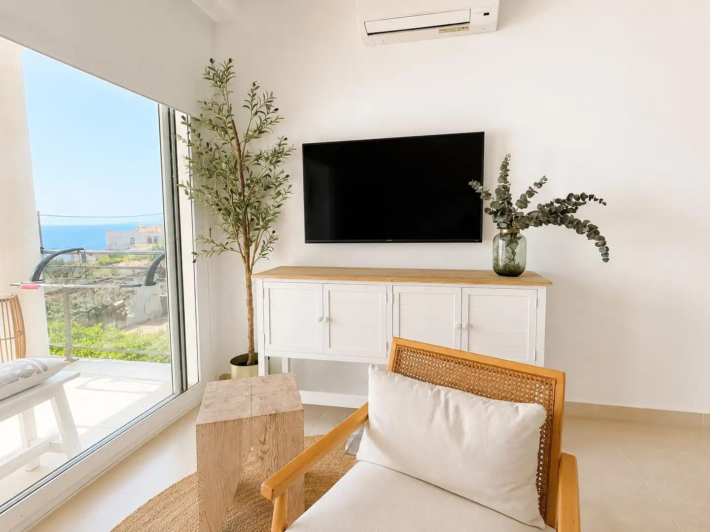 Living room of Flat for rent in Llucmajor  with Air Conditioner, Heating and Private garden