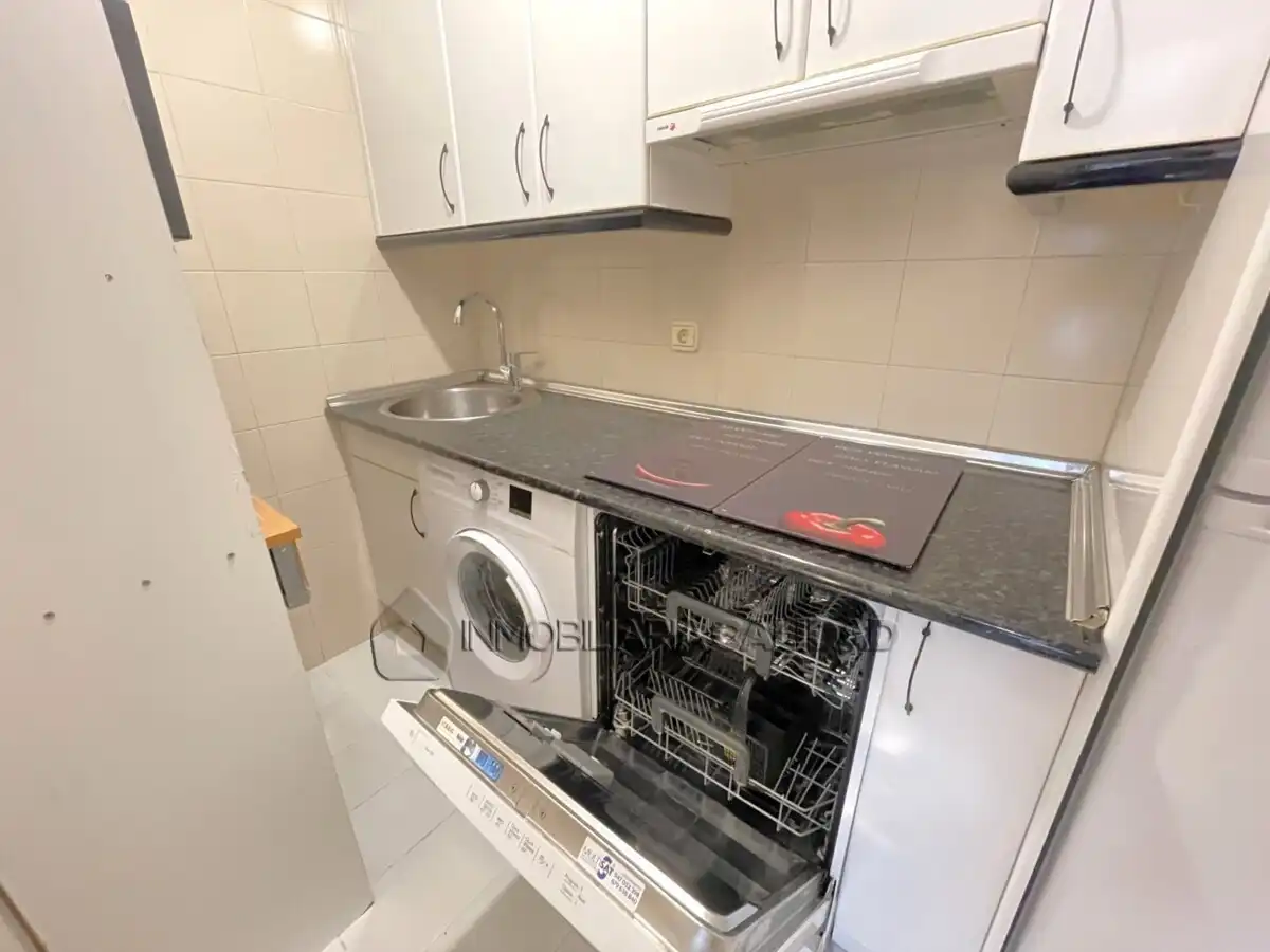 Kitchen of Flat for rent in Burgos  with Heating and Furnished