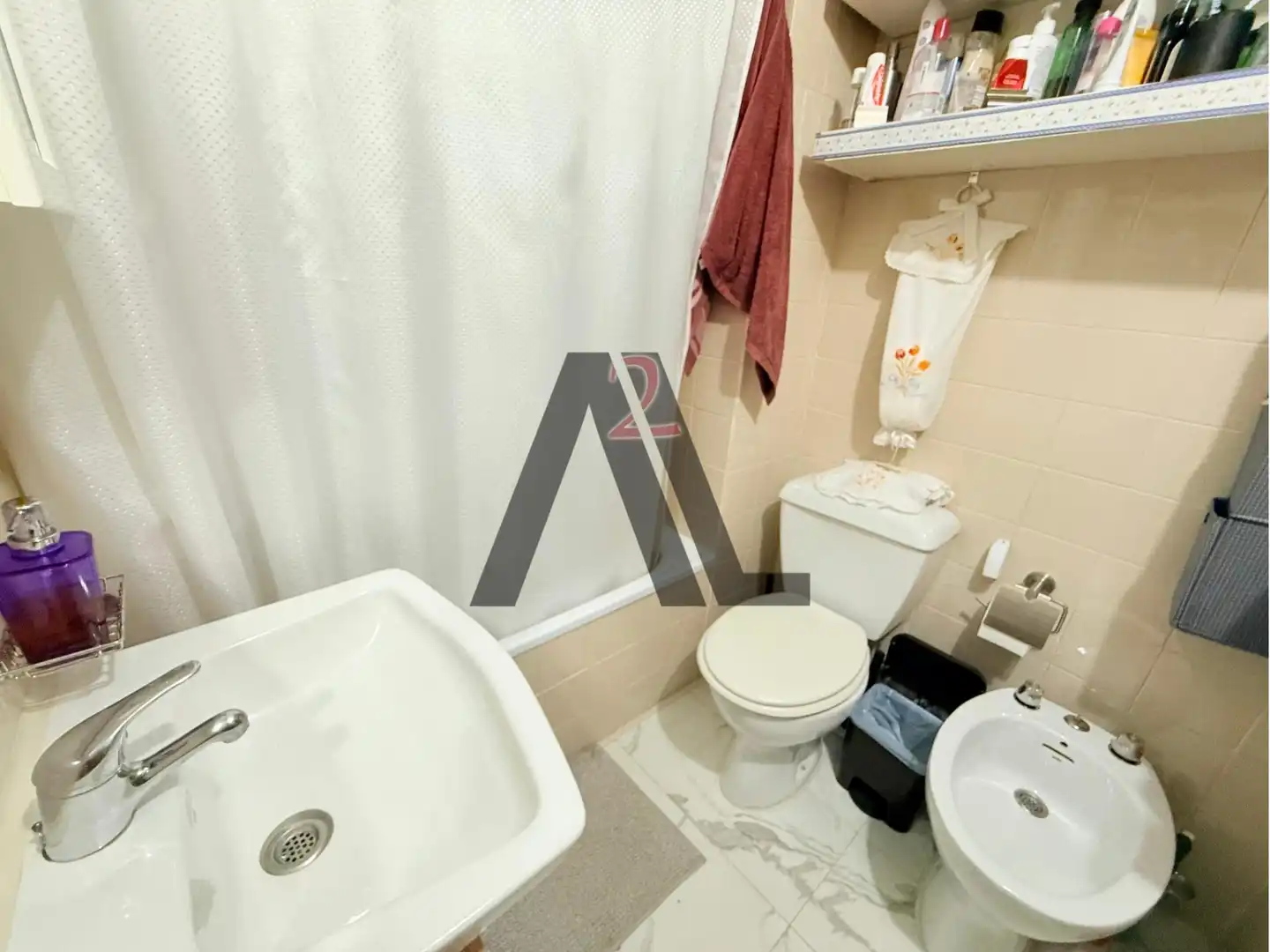 Badezimmer von Wohnung zum Verkauf in Madrid mit Heizung