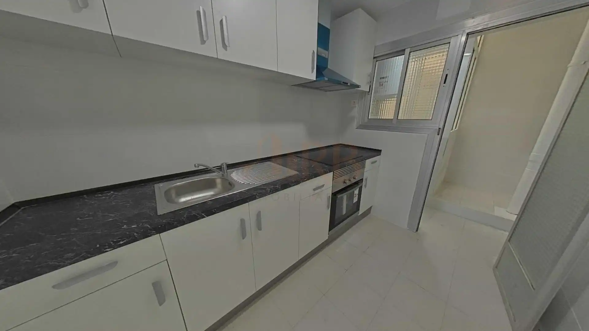 Cuina de Pis en venda en Viladecans amb Terrassa i Balcó