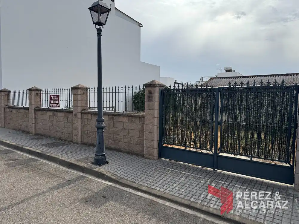 Terreno residencial en venta en Calle Decuma, imagen 2