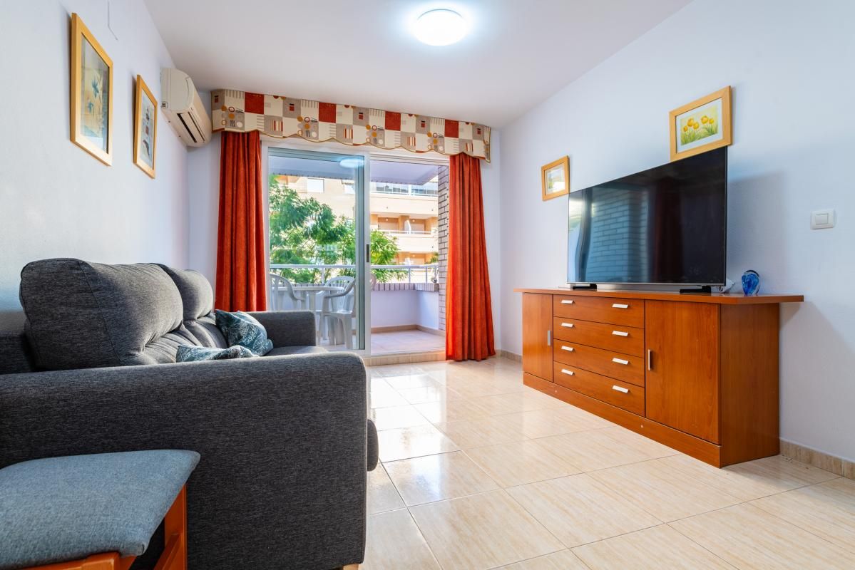 Piso en venta en Av. Central, 12, Marina Trebol - Neptuno