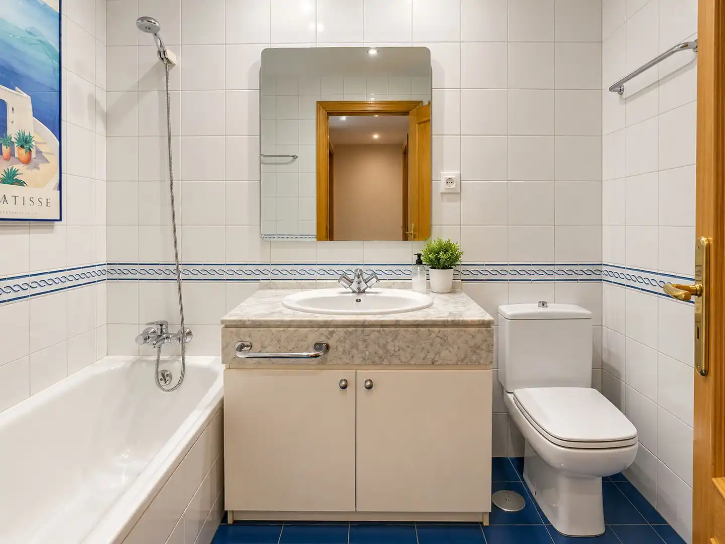 Badezimmer von Wohnung zur Miete in  Madrid Capital mit Klimaanlage