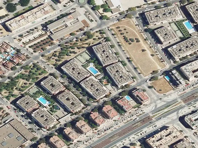 Pis amb piscina en venda a AVENIDA DE LA FILOSOFIA NÚMERO 15 ESCALERA 8 PLANTA 1 PUERTA C, imagen 2