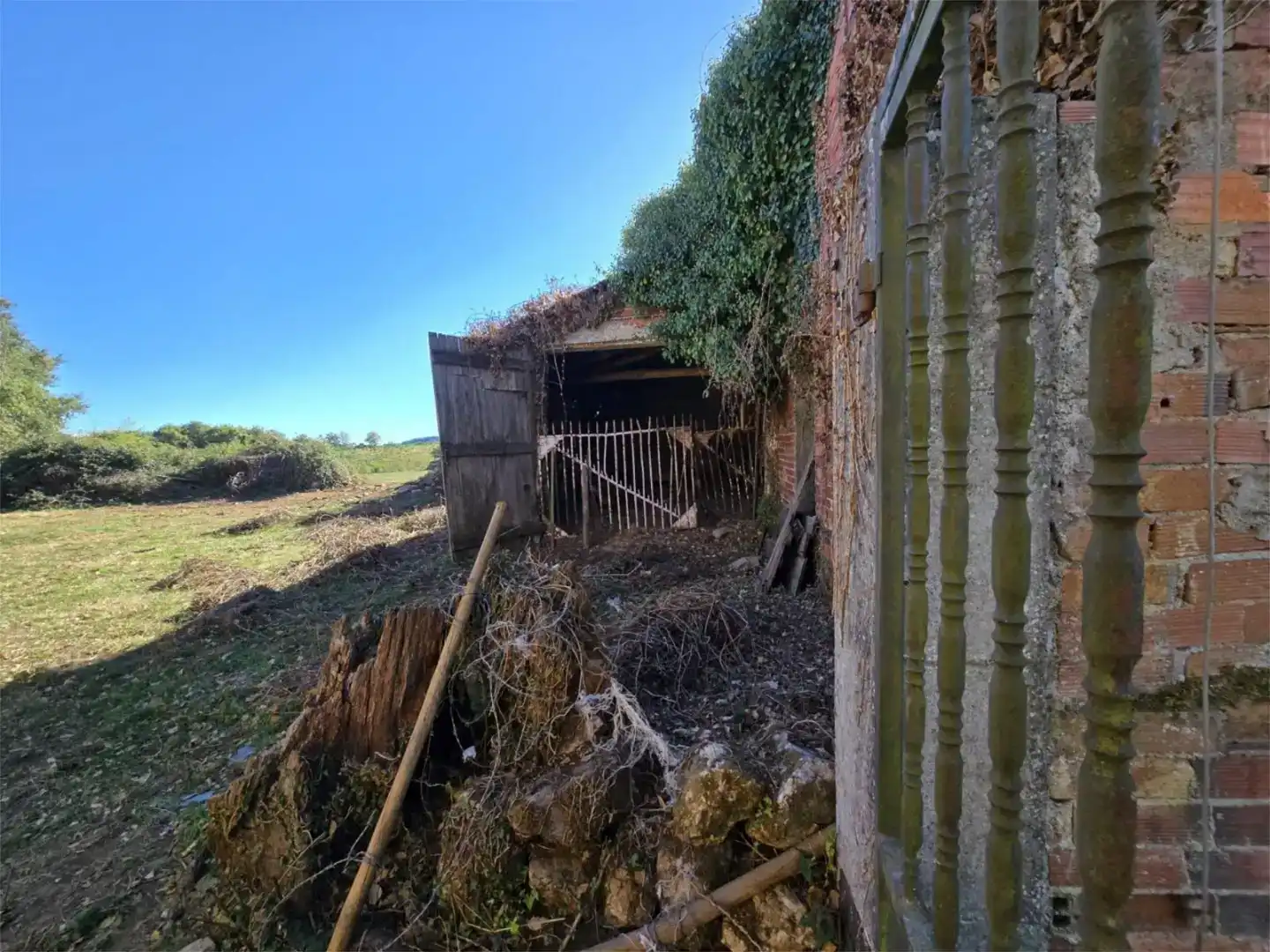 Casa o xalet en venda en Paradela amb Jardí privat
