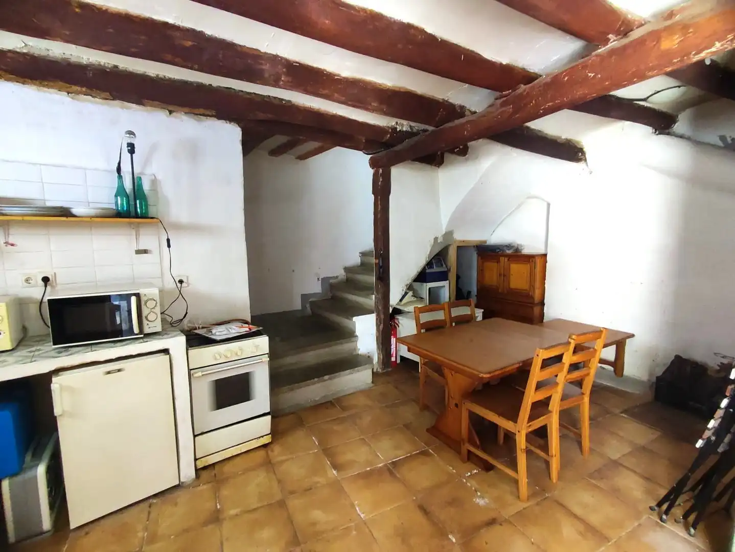 Cuina de Finca rústica en venda en Graus amb Aire condicionat i Balcó