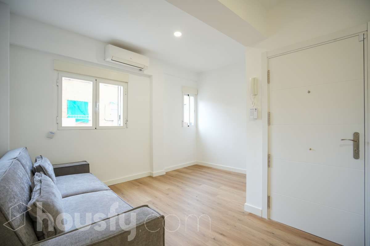 Living room of Flat for sale in  Madrid Capital  with Air Conditioner