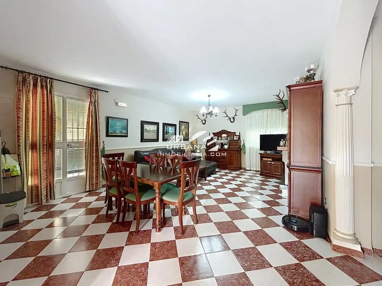 Sala de estar de Casa o chalet en venta en Lucena con Aire acondicionado, Jardín privado y Terraza